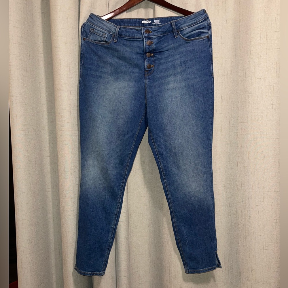 Old Navy size 16 Rockstar Super Skinny High Rise
